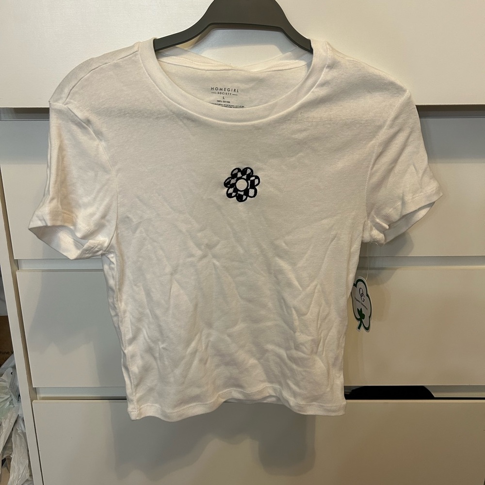 Flower print white tee
